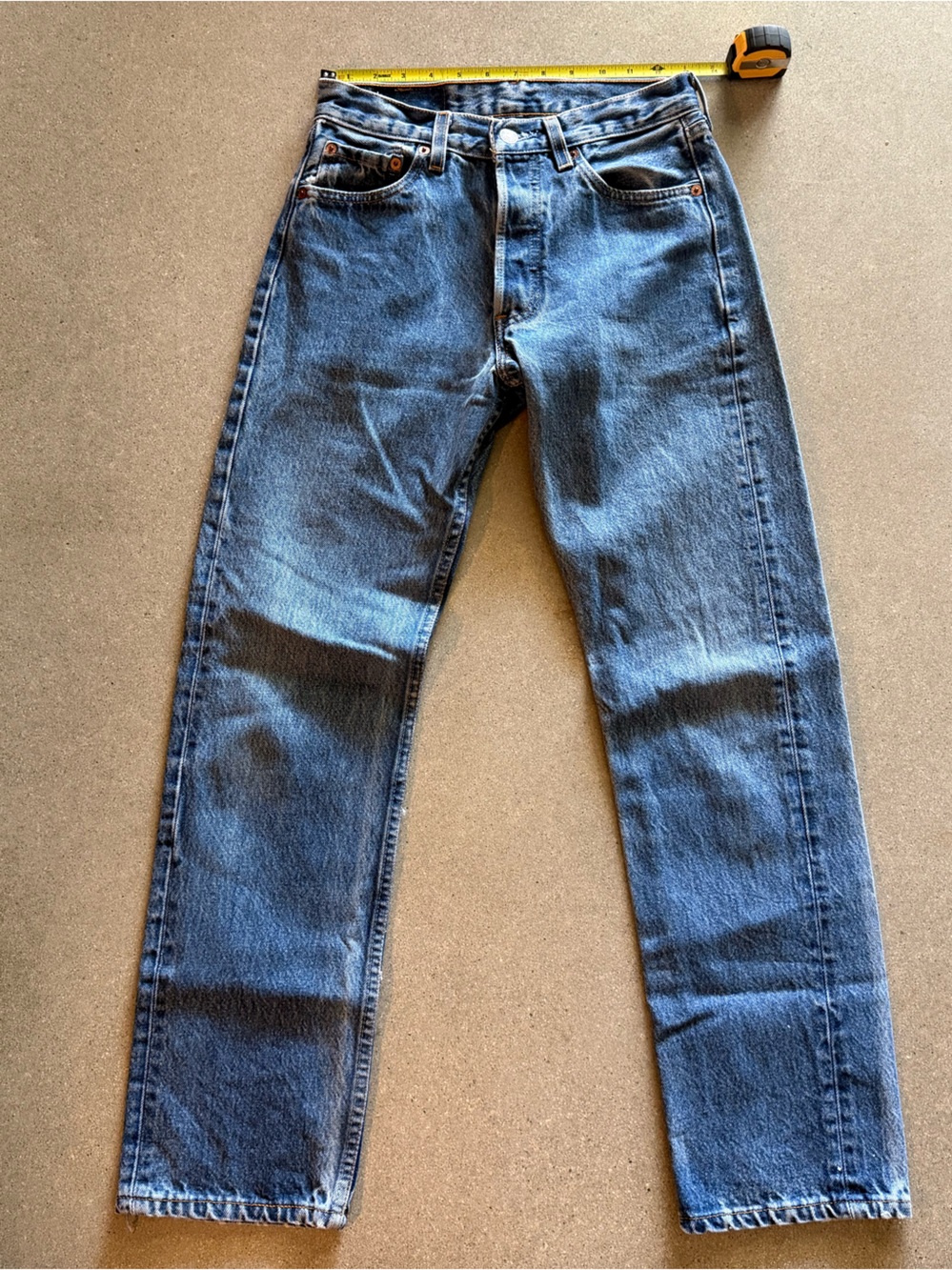 Vintage 501 Levi’s 28/30. High-rise. Beautiful old school Levi’s. No holes.